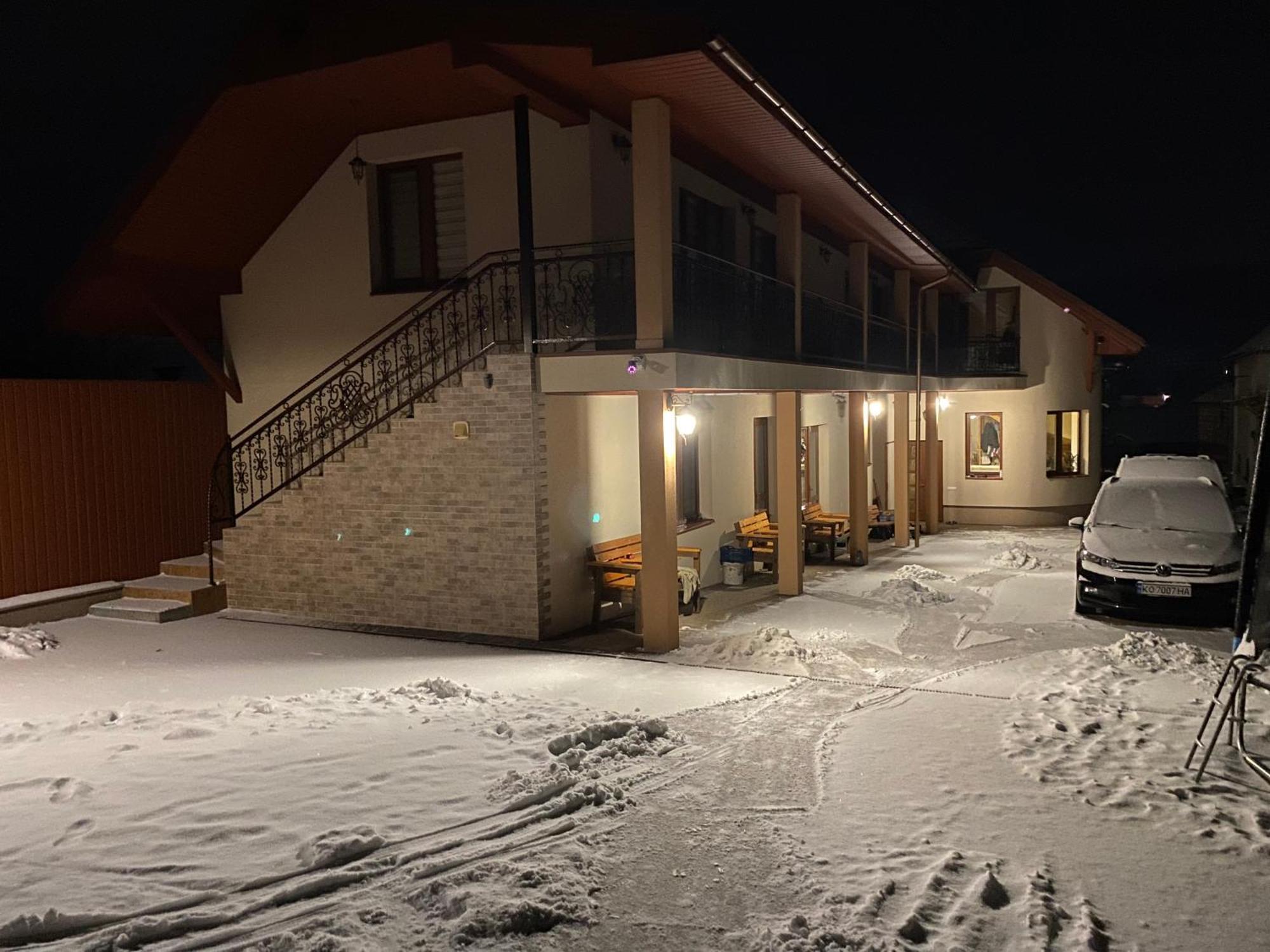 Садиба У Дохтора Відпочинок У Карпатах Golubinoye Εξωτερικό φωτογραφία