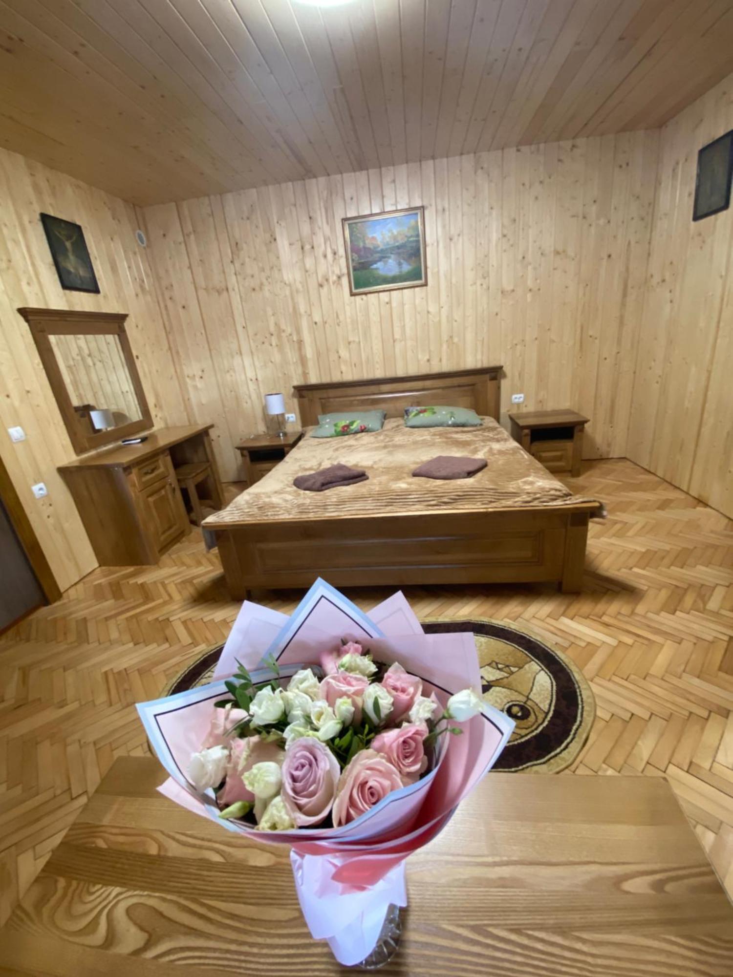 Садиба У Дохтора Відпочинок У Карпатах Golubinoye Εξωτερικό φωτογραφία